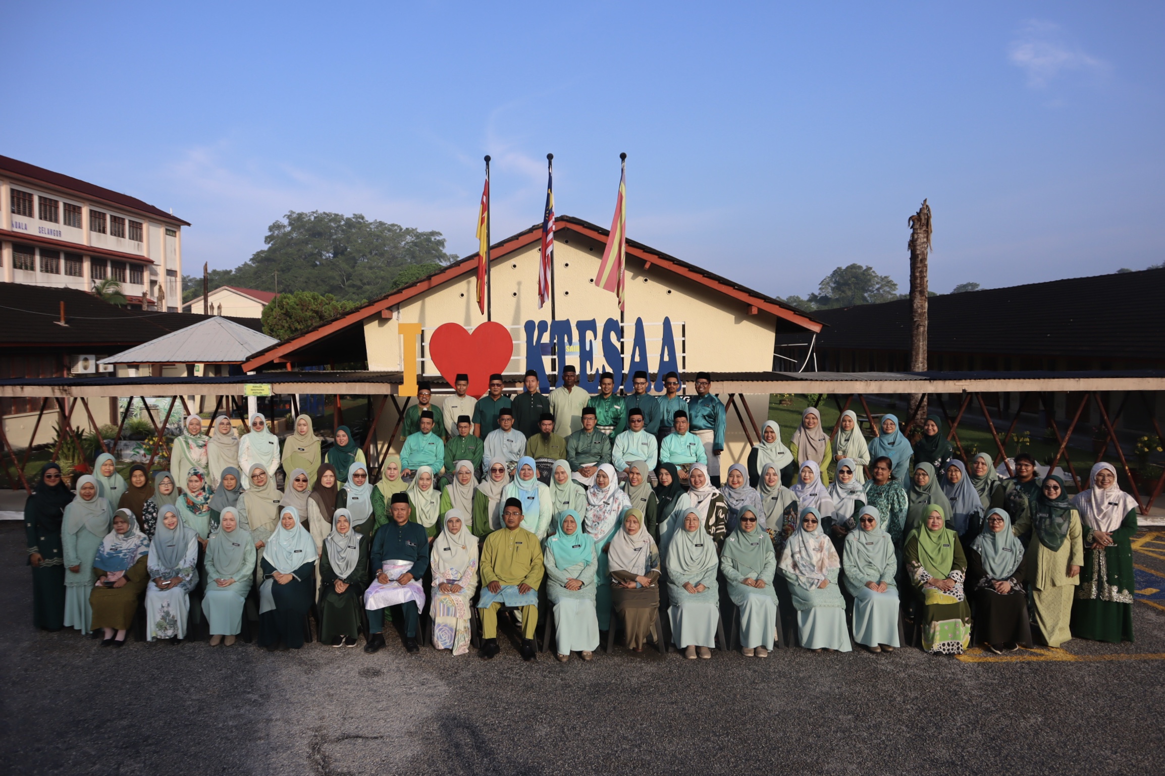 PENSYARAH (1)